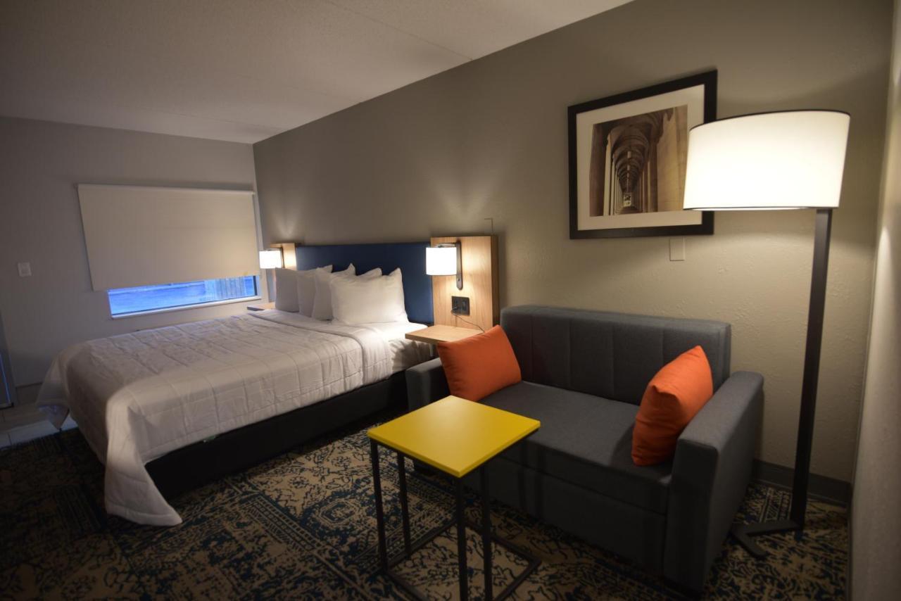Baymont By Wyndham Pine Grove I-81 Hotel Exterior photo
